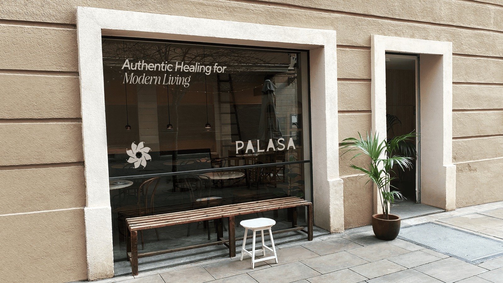 restaurant entrance logo glass scaled